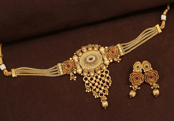 Antique_Gold_Plated_Choker_Necklace_Set
