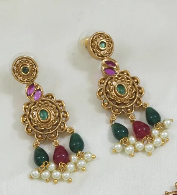 Antique_Gold_Plated_Multi_Stone_Necklace_Set_With_Earrings_For_Women