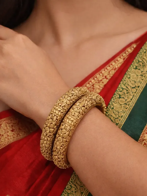 Antique_Rajwadi_Gold_Plated_Brass_Screw_Lock_Bangles