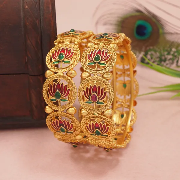Beautiful_Lotus_Matte_Gold_Finish_Brass_Bangle