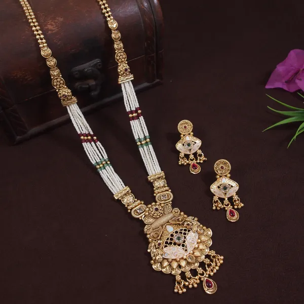 Elegant_Gold_Toned_Long_Brass_Necklace_Set_With_Kundan_And_Pearl_Beads