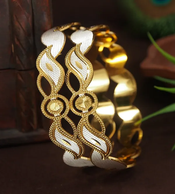 Elegant_Two_Tone_Plated_Designer_Bangles