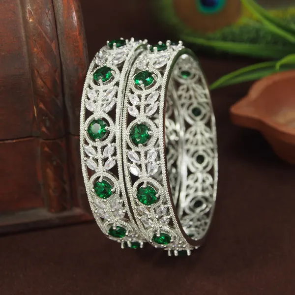 Emerald_Green_And_White_American_Diamond_Silver_Plated_Bangles