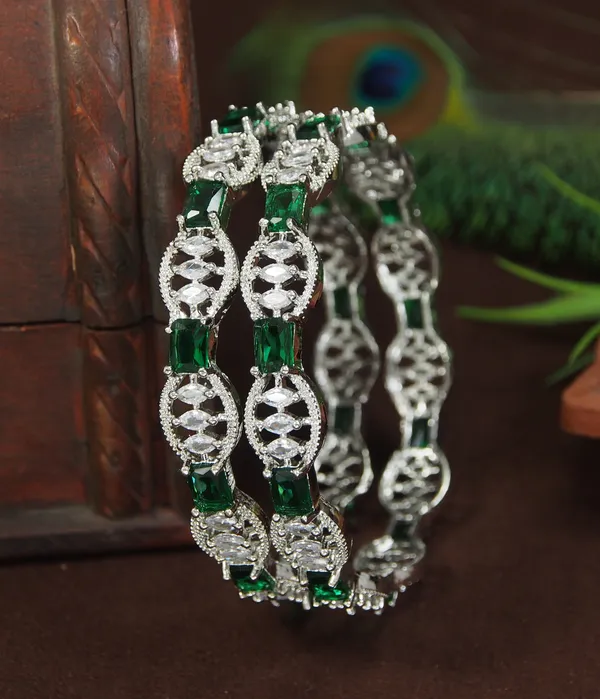 Emerald_Green_And_White_American_Diamond_Silver_Plated_Bangles