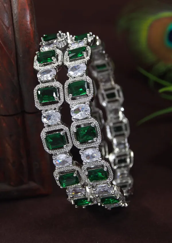 Emerald_Green_And_White_American_Diamond_Silver_Plated_Bangles