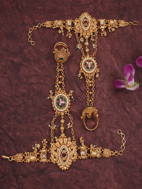 Ethnic_Bridal_Gold_Toned_Elephant_Motif_Haath_Phool_Heritage_Jewellery_(Hath_Panja)