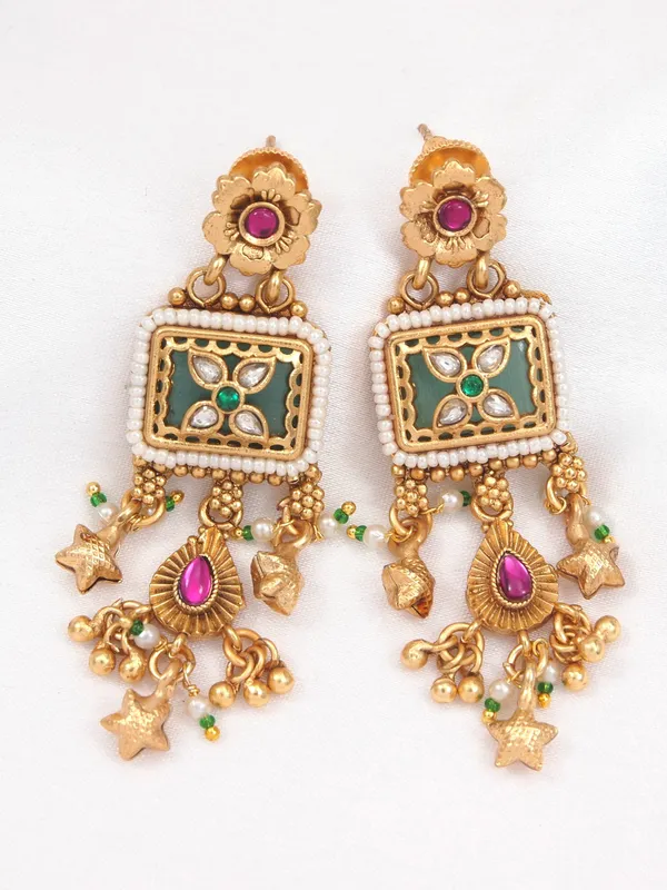 Ethnic_Gold_Plated_Black_Bead_Mangalsutra_Set_With_Ruby_&_Emerald_Coloured_Stones