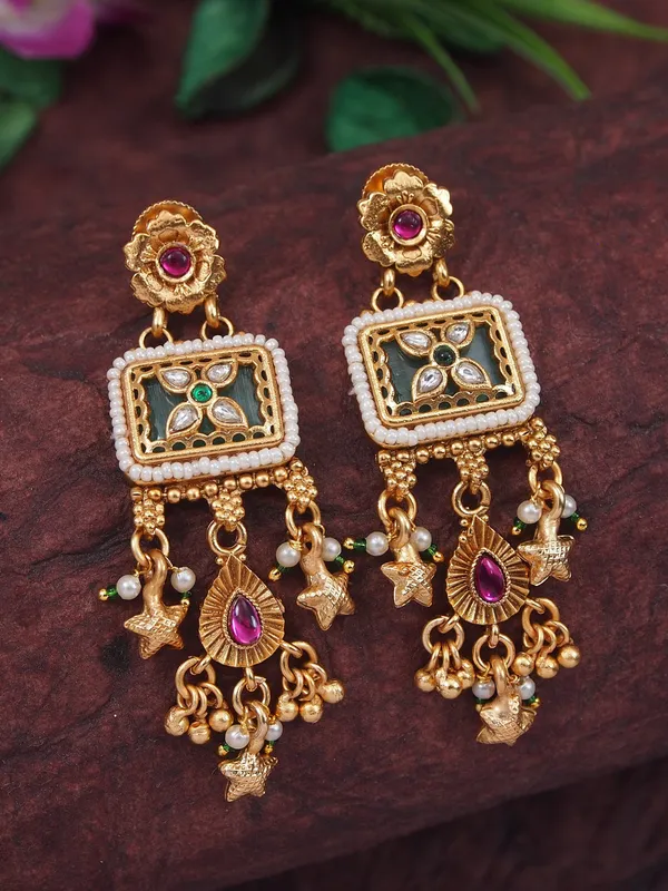 Ethnic_Gold_Plated_Black_Bead_Mangalsutra_Set_With_Ruby_&_Emerald_Coloured_Stones