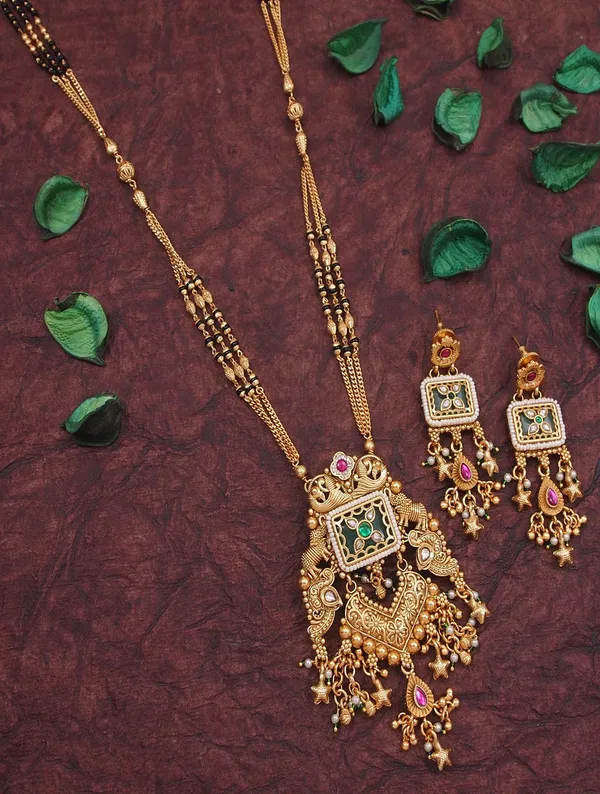 Ethnic_Gold_Plated_Black_Bead_Mangalsutra_Set_With_Ruby_&_Emerald_Coloured_Stones