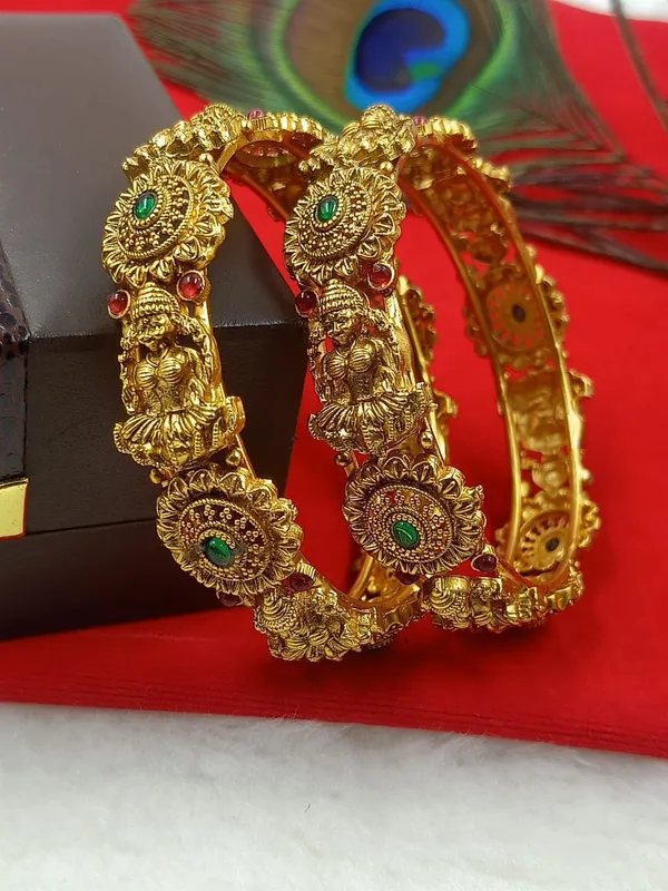 Exquisite_Brass_Temple_Bangles_With_Goddess_Lakshmi_Motif
