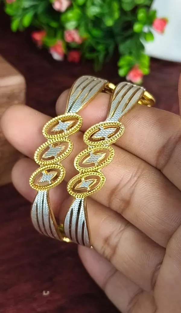 Exquisite_Two_Tone_Plated_Designer_Bangle