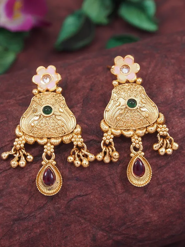 Gold_Plated_Plated_Brass_Traditional_Kundan_And_Pearl_Choker_Necklace_Set_For_Women