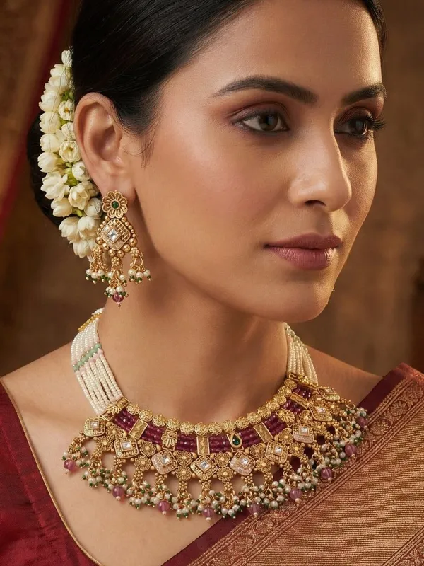 Gold_Plated_Traditional_Kundan_&_Pearl_Beaded_Choker_Necklace_Set_With_Ruby_Red_Accents