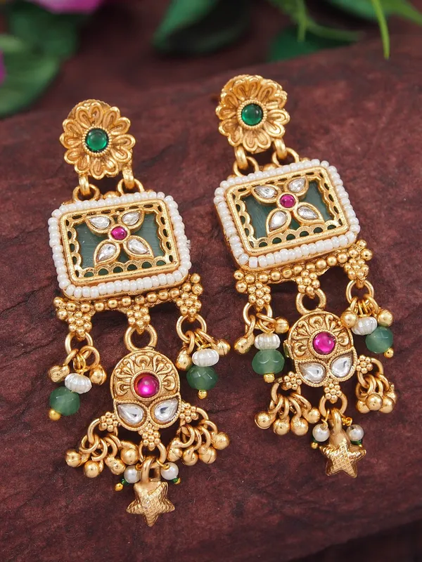 Heritage_Gold_Plated_Black_Bead_Mangalsutra_Set_With_Ruby_&_Emerald_Coloured_Stones