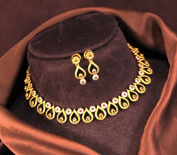 American_Diamond_Brass_Matte_Finish_Necklace_Set