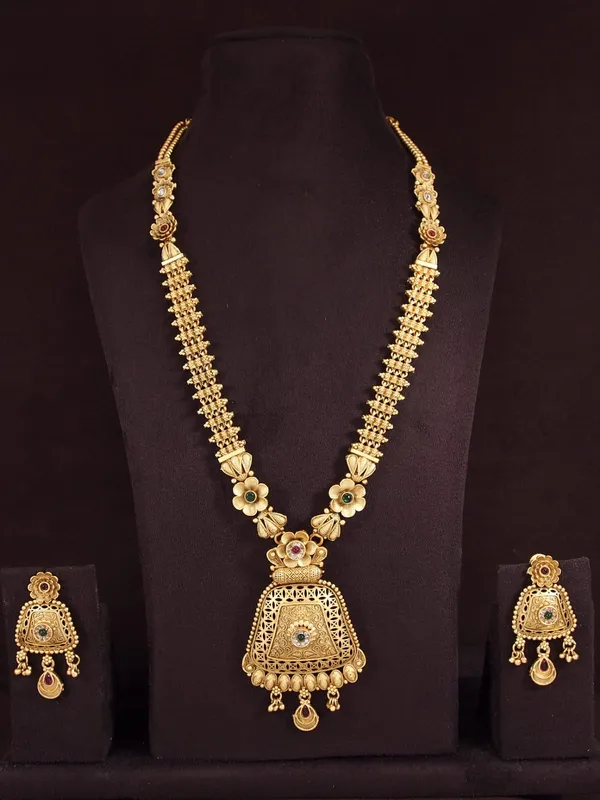 Antique_Long_Brass_Studded_With_American_Diamond_Necklace_Set