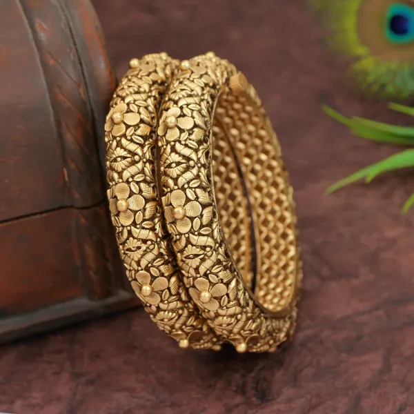 Antique_Rajwadi_Gold_Plated_Brass_Screw_Lock_Bangles