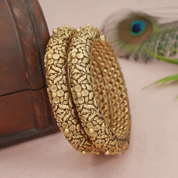 Antique_Rajwadi_Gold_Plated_Brass_Screw_Lock_Bangles