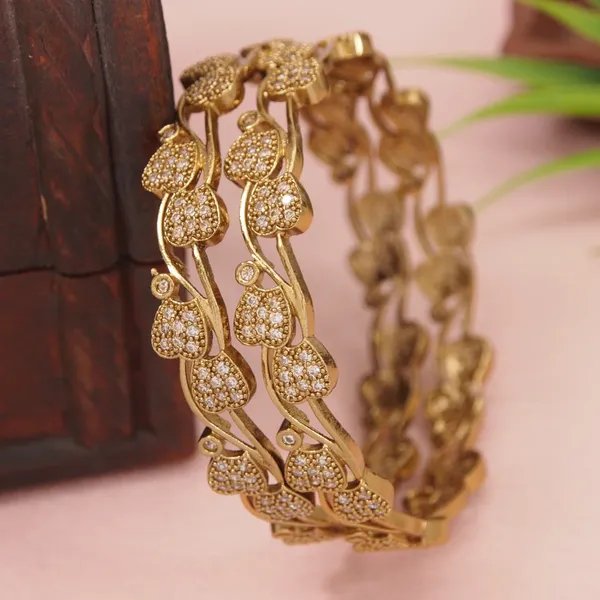 Designer_Victorian_Plated_American_Diamond_Heart_Motif_Bangles