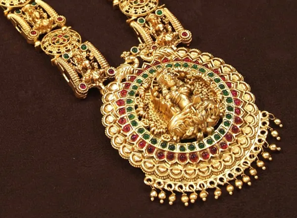 Laxmi_Devi_Temple_Antique_Long_Necklace_Set