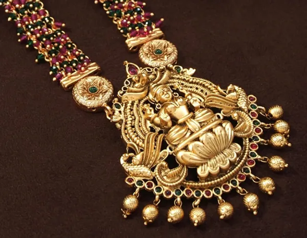 Laxmi_Devi_Temple_Antique_Long_Necklace_Set