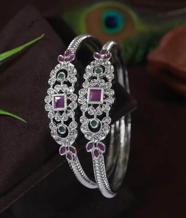 Micro_Gold_Bangle_Kada