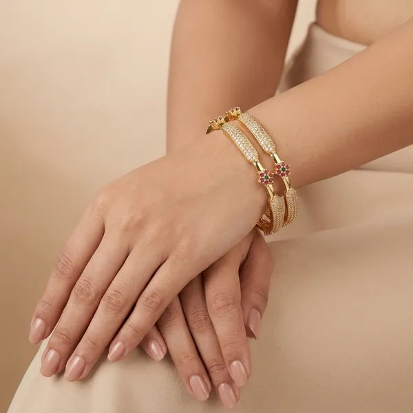 Micro_Gold_Bangle_Kada