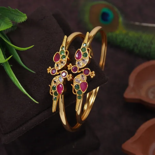 Micro_Gold_Bangle_Kada
