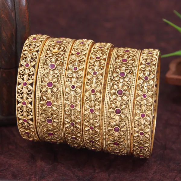 Rajwadi_Gold_Matte_Finish_Bangles_(Set_Of_6)