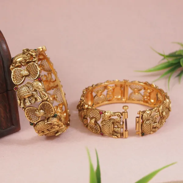 Royal_Antique_Gold_Elephant_Inspired_Kada_Bangle_Set