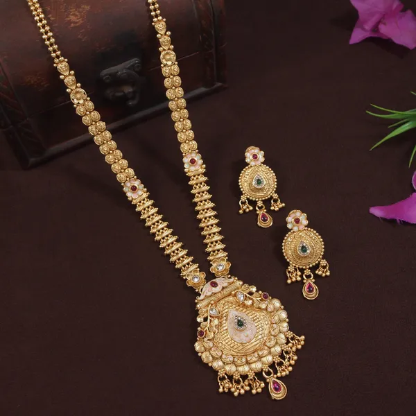 Traditional_Gold_Plated_Long_Brass_Necklace_Set_With_Kundan_&_Pearl_Detailing