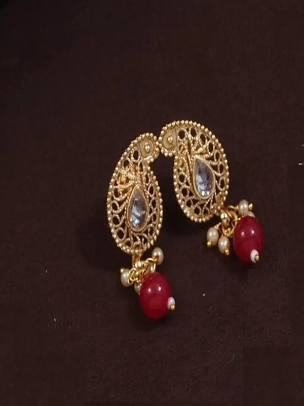 Traditional_Gold_Plated_Multi_Layer_Kundan_Necklace_Set_With_Earrings