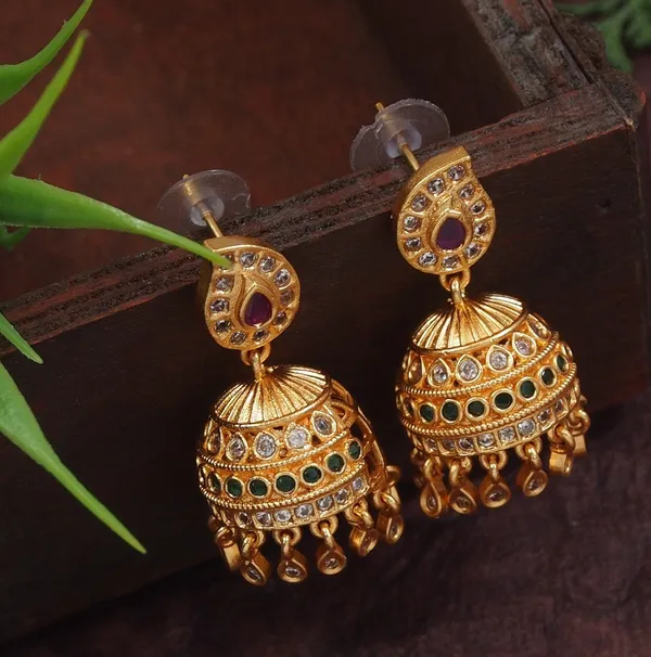 Traditional_Lakshmi_Pendant_Necklace_Set_With_Jhumka_Earrings_Gold_Tone_Bridal_Jewelry