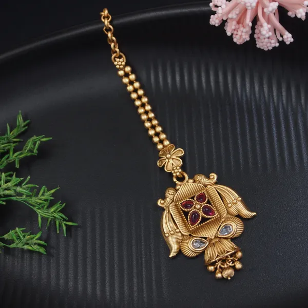 Traditional_Matte_Gold_Plated_Maang_Tikka_With_Intricate_Temple_Design