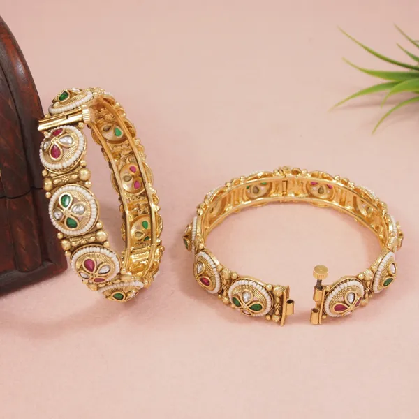 Traditional_Pearl_Work_Gold_Brass_Plated_Openable_Kada_Bangle