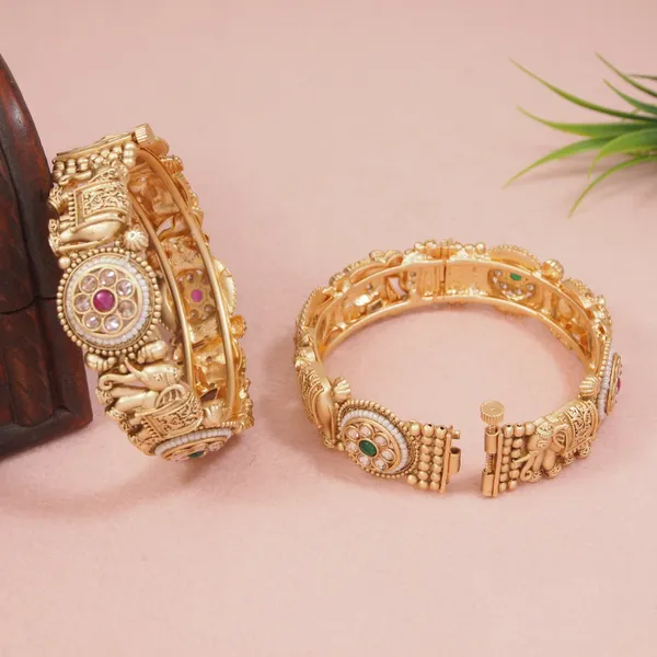 Traditional_Pearl_Work_Rajwadi_Gold_Matte_Polished_With_Elephant_Motif_Openable_Bangle_Kada