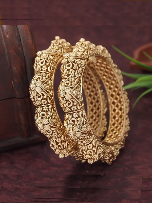 Traditional_Rajwadi_Gold_Matte_Finish_Adjustable_Kada_Bangle_Set