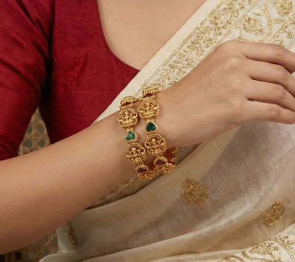 Traditional_Temple_Laxmi_Devi_Heart_Meenakari_Brass_Bangle