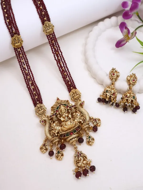 Traditional_Temple_Necklace_Set_With_Antique_Gold_Lakshmi_Pendant_&_Ruby_Beads