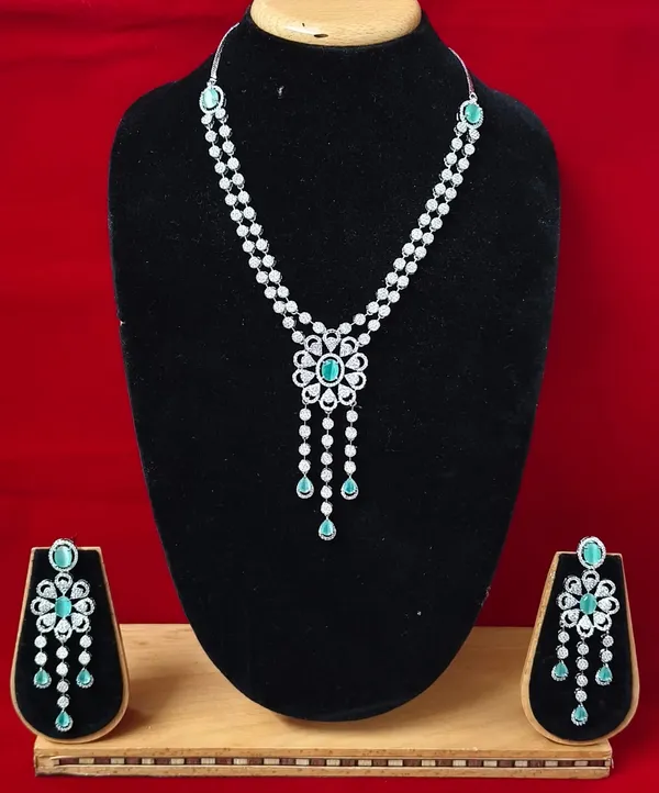 Zircon_Mint_Silver_Brass_Necklace