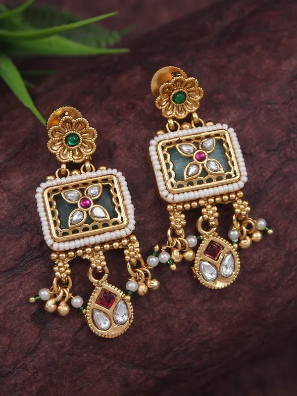 Women_Antique_Gold_Toned_Heritage_Long_Haram_With_Drop_Earrings