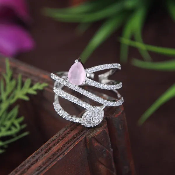 Zircon_Diamond_Ring