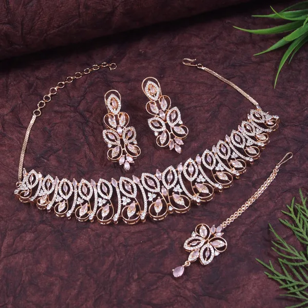 Zircon_Rose_Gold_Brass_Choker_Necklace