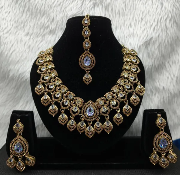 Indian_Designer_Bollywood_Style_Golden_Led_Ad_White_Necklace