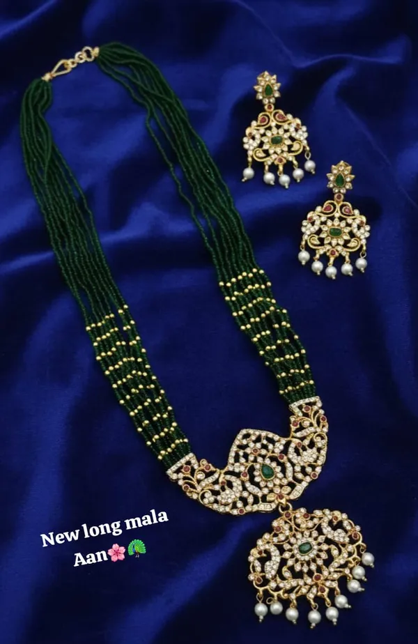 Indian_Tradional_Golden_Green_Pearl_Beads_Long_Necklace_Set