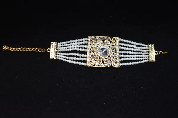 White_Alloy_Bracelet_For_Women