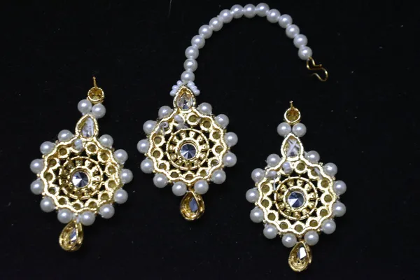White_Alloy_Kundan_Choker_Mangtika_Long_Necklace_Set_For_Women