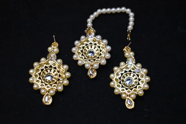 Gold_Alloy_Necklace_Set_For_Women