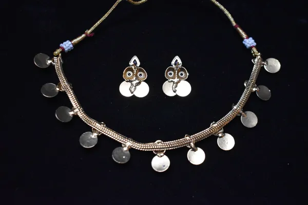 Red_Alloy_Lakshmi_Coin_Chain_Choker_Set_For_Women