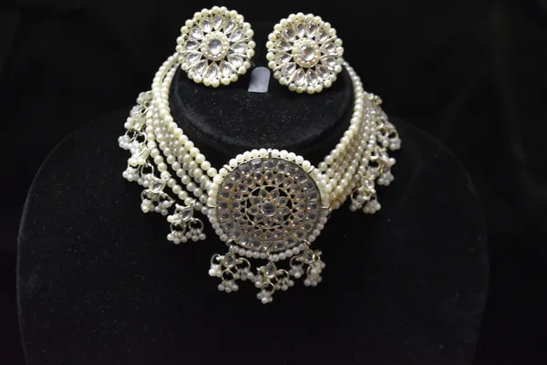 White_Alloy_Layered_Pearl_Kundan_Choker_Set_For_Women_-_Pack_Of_2